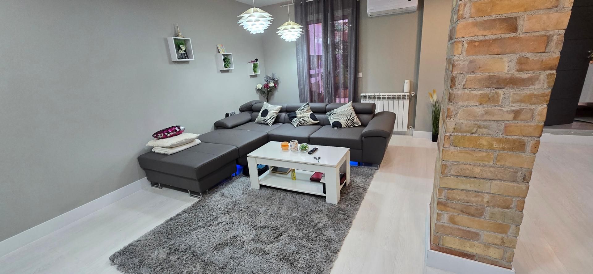 Living room of Single-family semi-detached for sale in Caspe  with Air Conditioner, Heating and Terrace