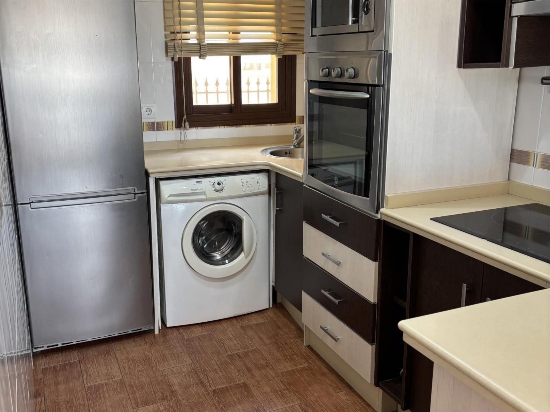 Cuina de Pis en venda en Fuengirola amb Aire condicionat, Calefacció i Moblat