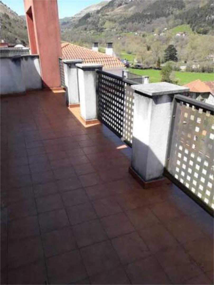 Terrassa de Apartament en venda en Cabezuela del Valle amb Calefacció, Terrassa i Piscina