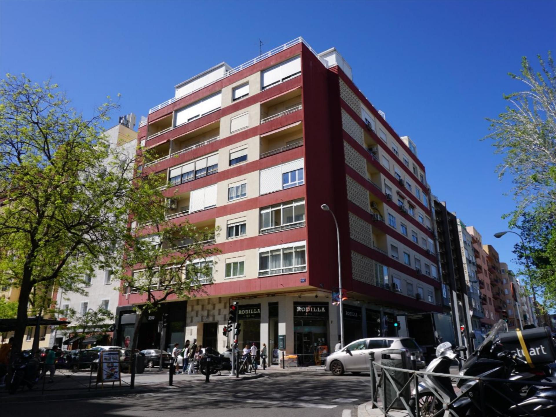 Exterior view of Flat for sale in  Madrid Capital  with Air Conditioner and Terrace