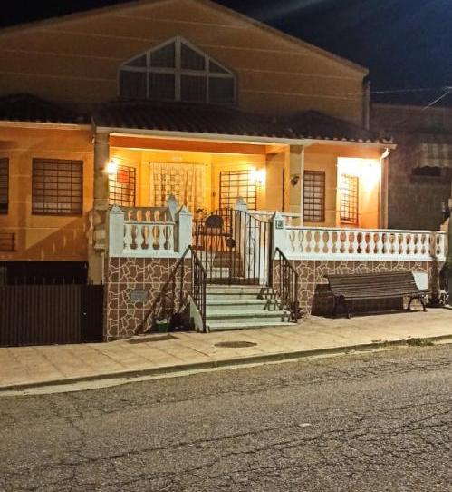 House or chalet for sale in Calle Iglesia, 16, Aldeanueva de Barbarroya, Toledo - image 1 Photo 1 of House or chalet for sale in Calle Iglesia, 16, Aldeanueva de Barbarroya, Toledo