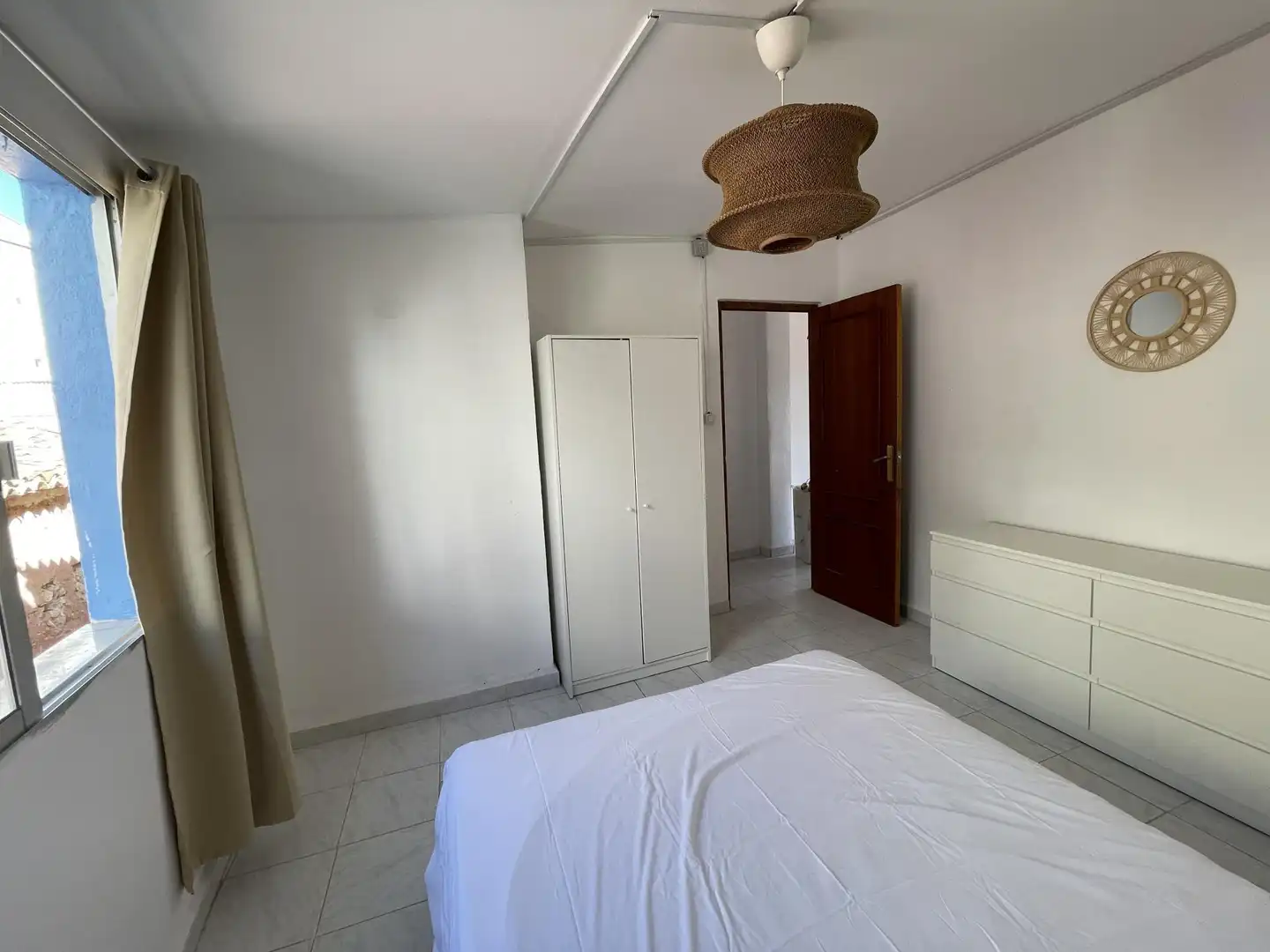 Schlafzimmer von Einfamilien-Reihenhaus zur Miete in Chelva mit Heizung, Parkett und Terrasse