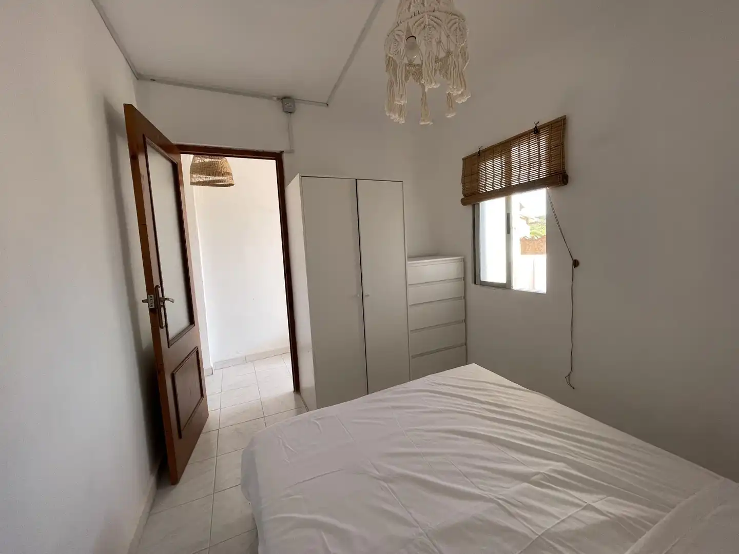Schlafzimmer von Einfamilien-Reihenhaus zur Miete in Chelva mit Heizung, Parkett und Terrasse
