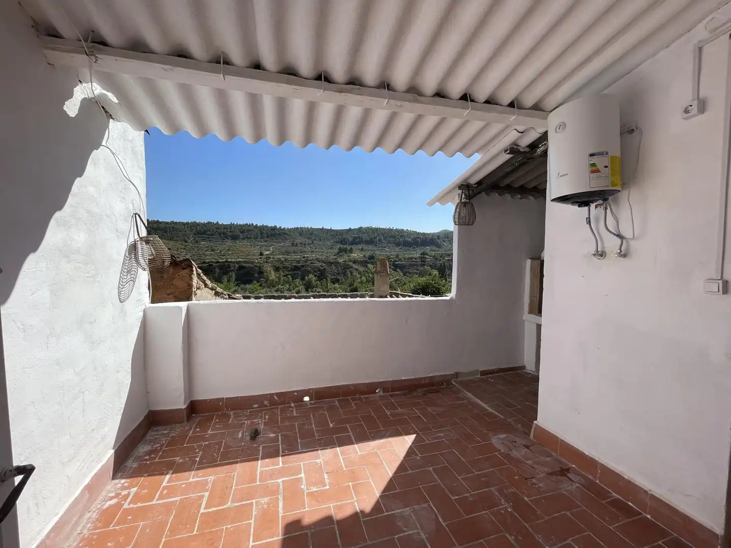 Terrasse von Einfamilien-Reihenhaus zur Miete in Chelva mit Heizung, Parkett und Terrasse