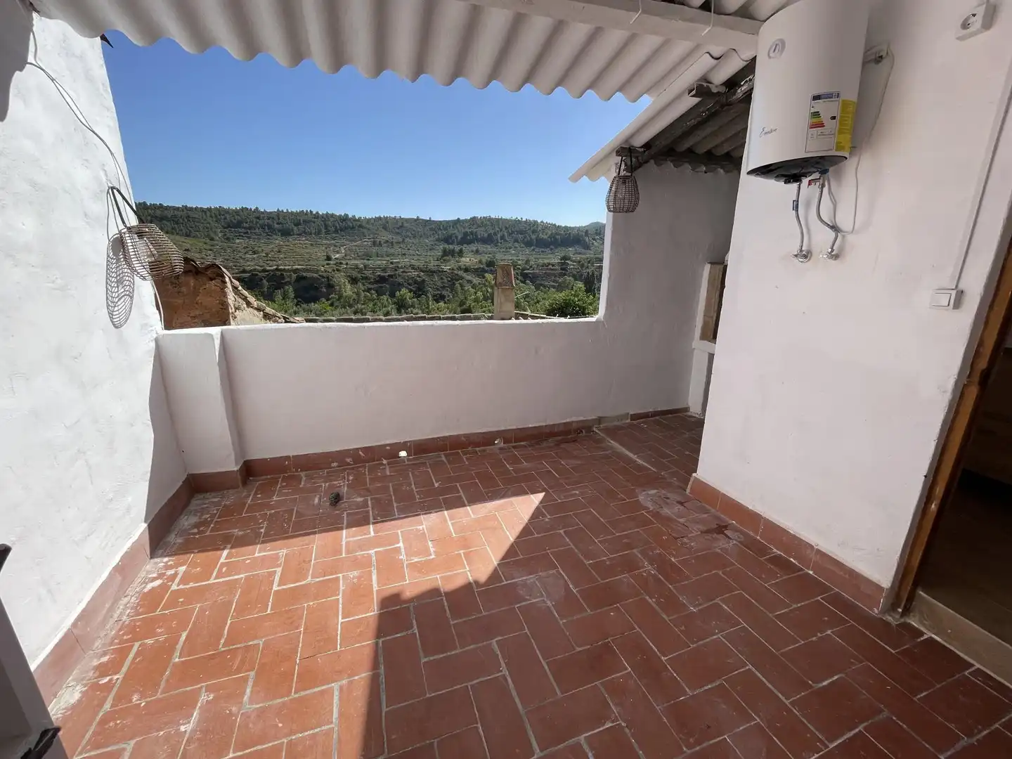 Terrasse von Einfamilien-Reihenhaus zur Miete in Chelva mit Heizung, Parkett und Terrasse