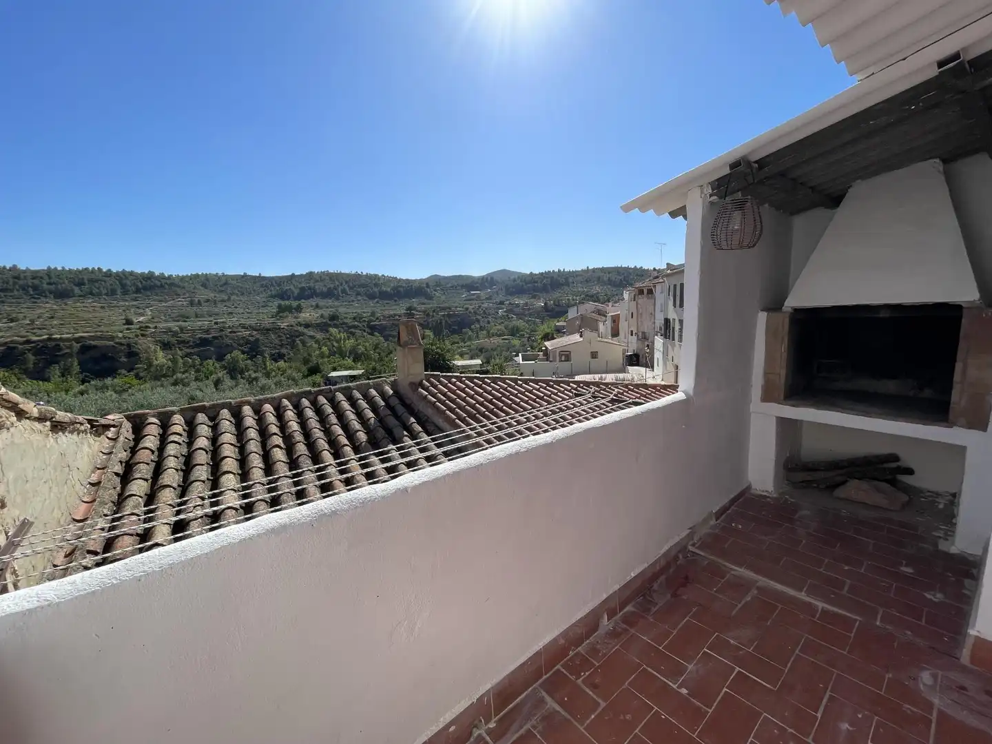 Terrasse von Einfamilien-Reihenhaus zur Miete in Chelva mit Heizung, Parkett und Terrasse