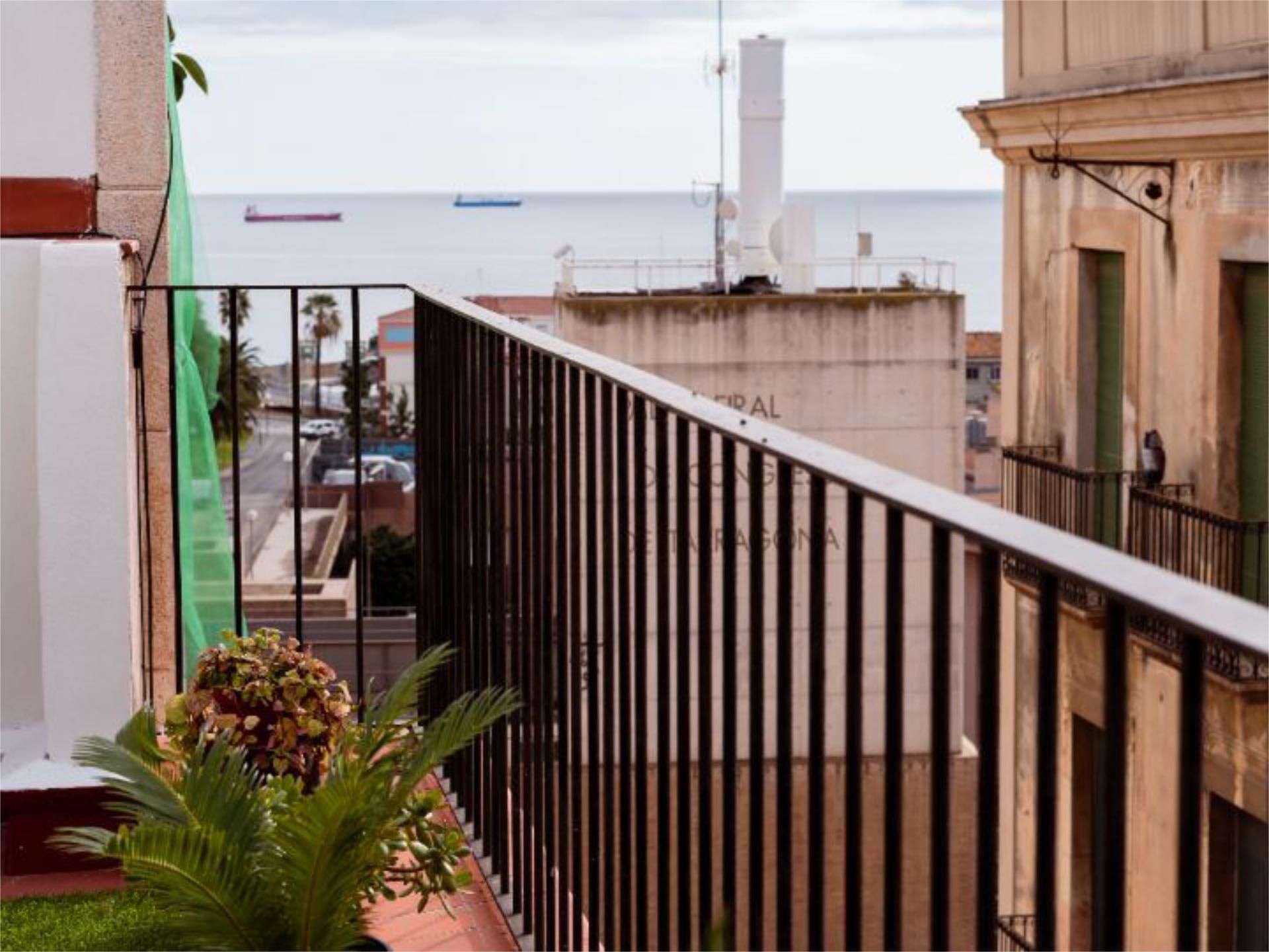 Terraza de Ático de alquiler en  Tarragona Capital con Aire acondicionado, Parquet y Terraza