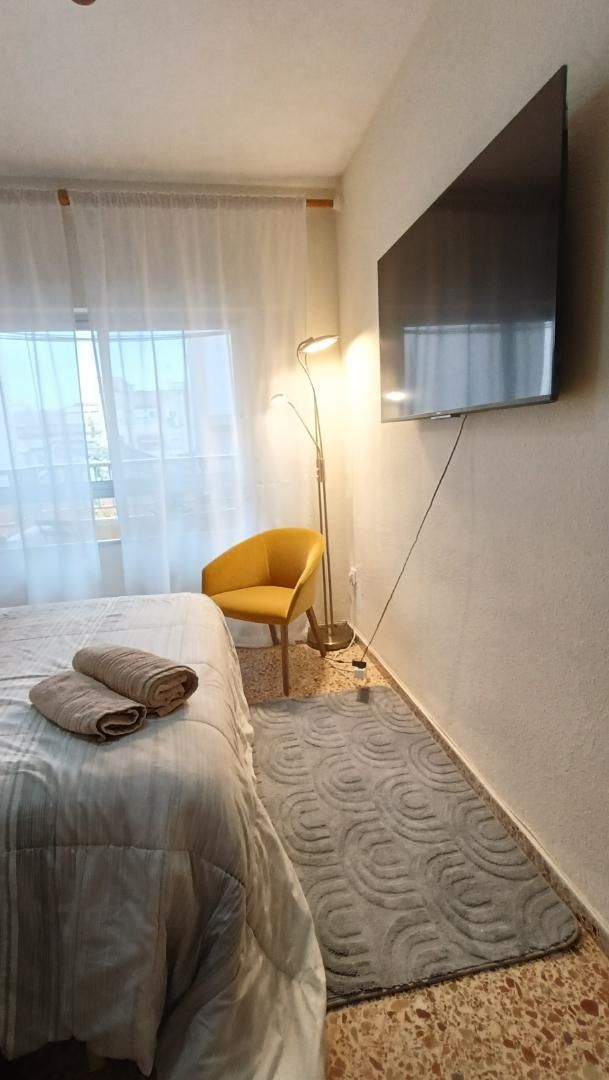 Bedroom of Flat to share in Gandia  with Furnished and TV