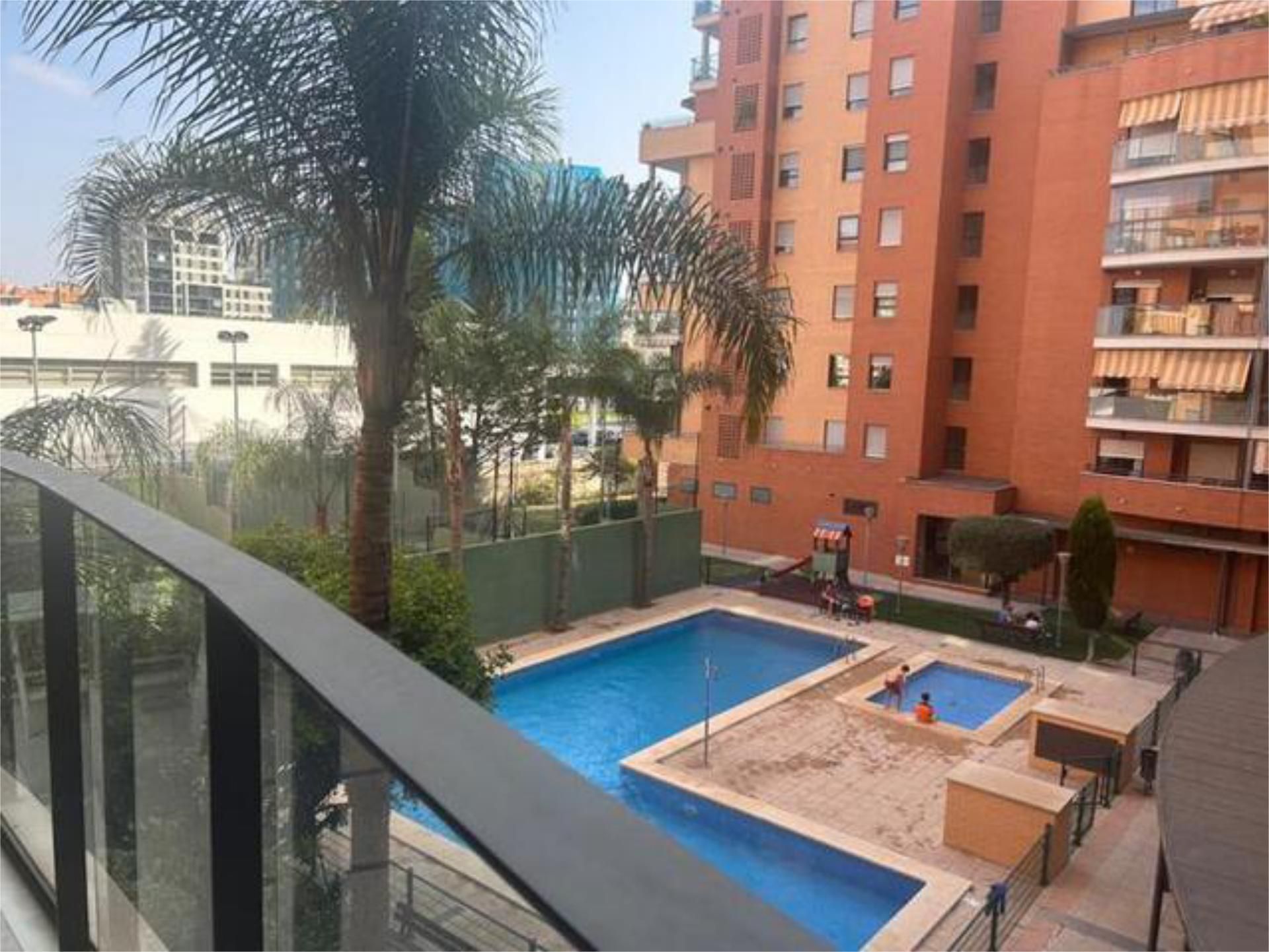 Swimming pool of Flat to rent in  Valencia Capital  with Heating, Private garden and Terrace
