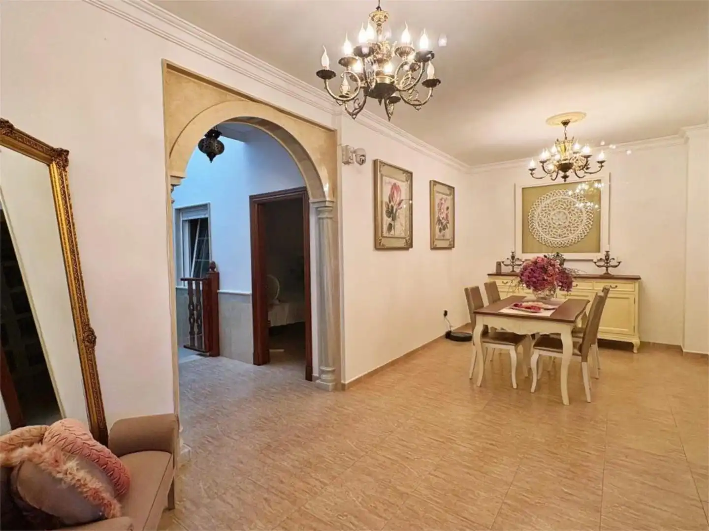 Houses for sale in Desconocido, 58, La Roda de Andalucía Houses for sale in La Roda de Andalucía with Air Conditioner, Heating and Private garden