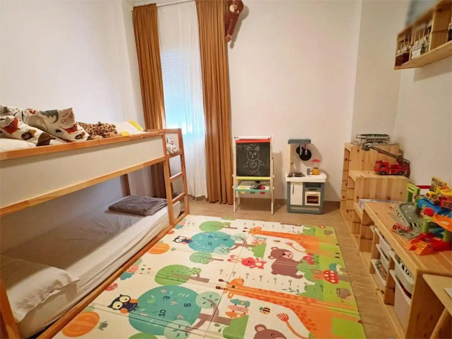 Houses for sale in Desconocido, 58, La Roda de Andalucía Bedroom of Houses for sale in La Roda de Andalucía with Air Conditioner, Heating and Private garden