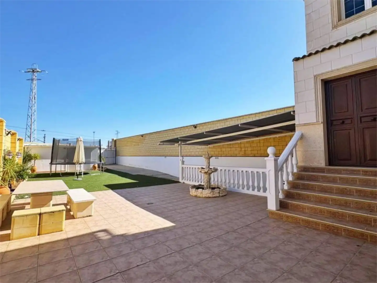 Houses for sale in Desconocido, 58, La Roda de Andalucía Terrace of Houses for sale in La Roda de Andalucía with Air Conditioner, Heating and Private garden