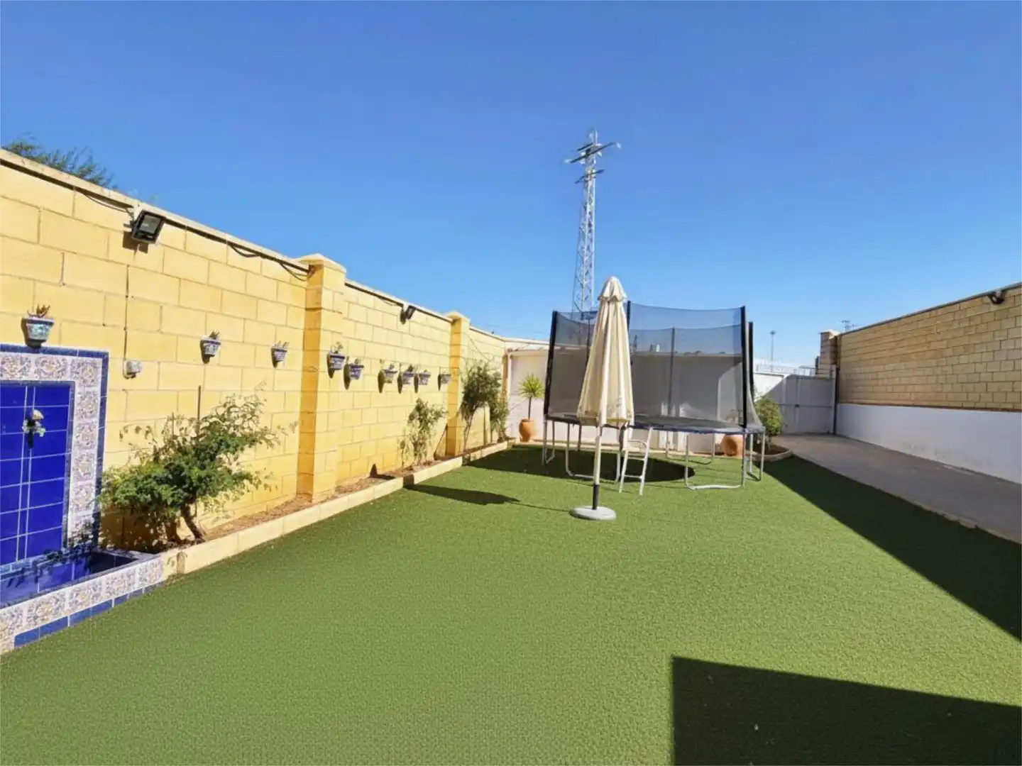 Houses for sale in Desconocido, 58, La Roda de Andalucía Terrace of Houses for sale in La Roda de Andalucía with Air Conditioner, Heating and Private garden
