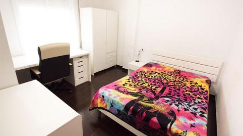 Foto 4 de Piso de alquiler en Plaça D'hondures, 10, Ciutat Jardí, Valencia