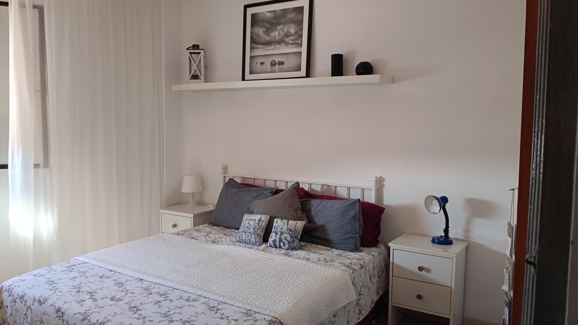 Dormitori de Àtic per a compartir en Málaga Capital amb Aire condicionat, Calefacció i Terrassa