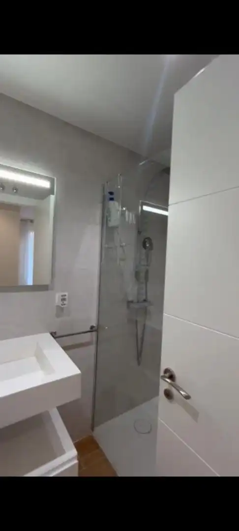 Wohnung zur Miete in Calle Aviche, 35, Monte Wohnung zur Miete in Calle Aviche, 35, Monte