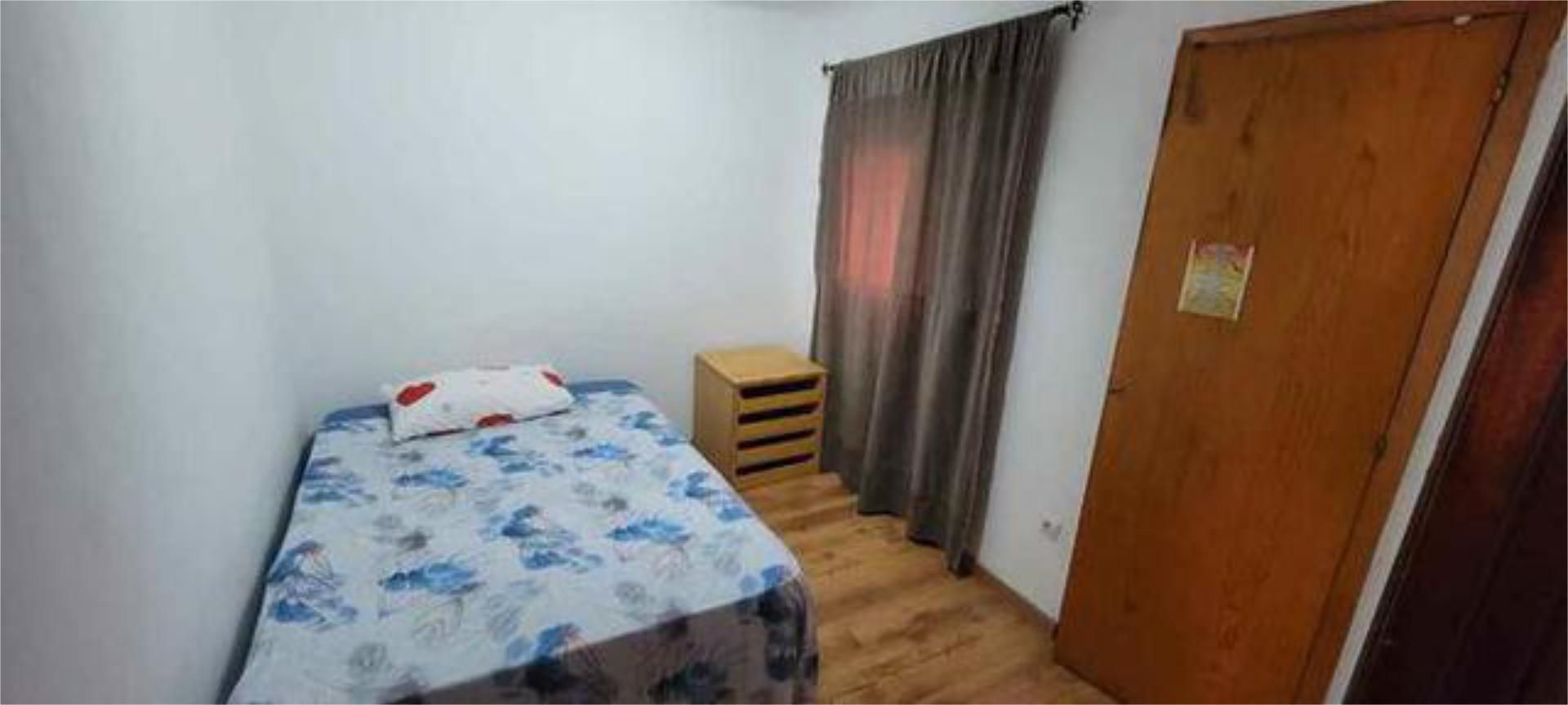 Bedroom of Flat to share in L'Hospitalet de Llobregat