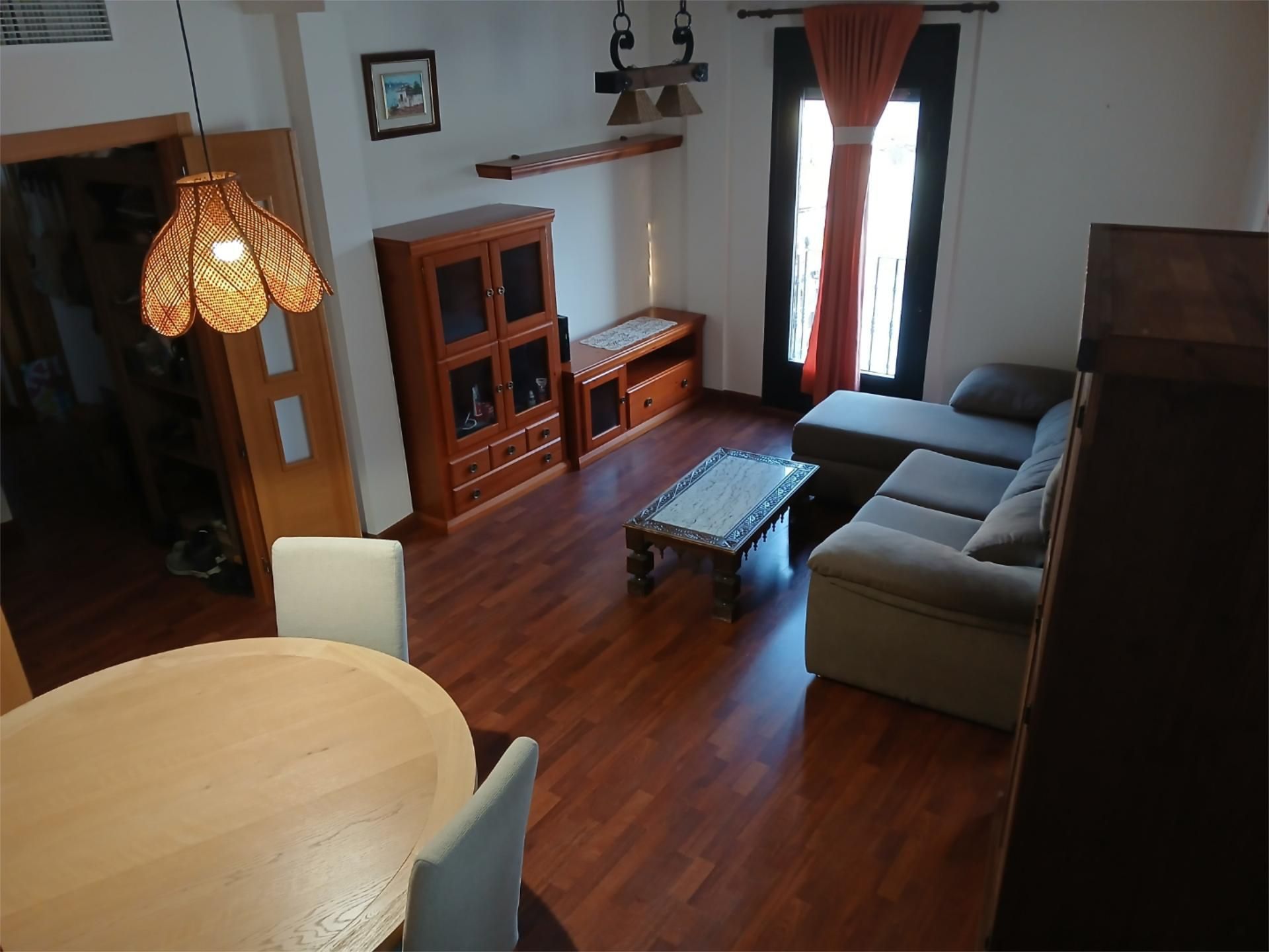 Sala d'estar de Dúplex en venda en San Martín de Valdeiglesias amb Aire condicionat, Terrassa i Balcó