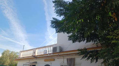 Foto 2 de Finca rústica en venta en Calle Residencia H.h.cruz Blanca, 16, Entrenúcleos, Sevilla
