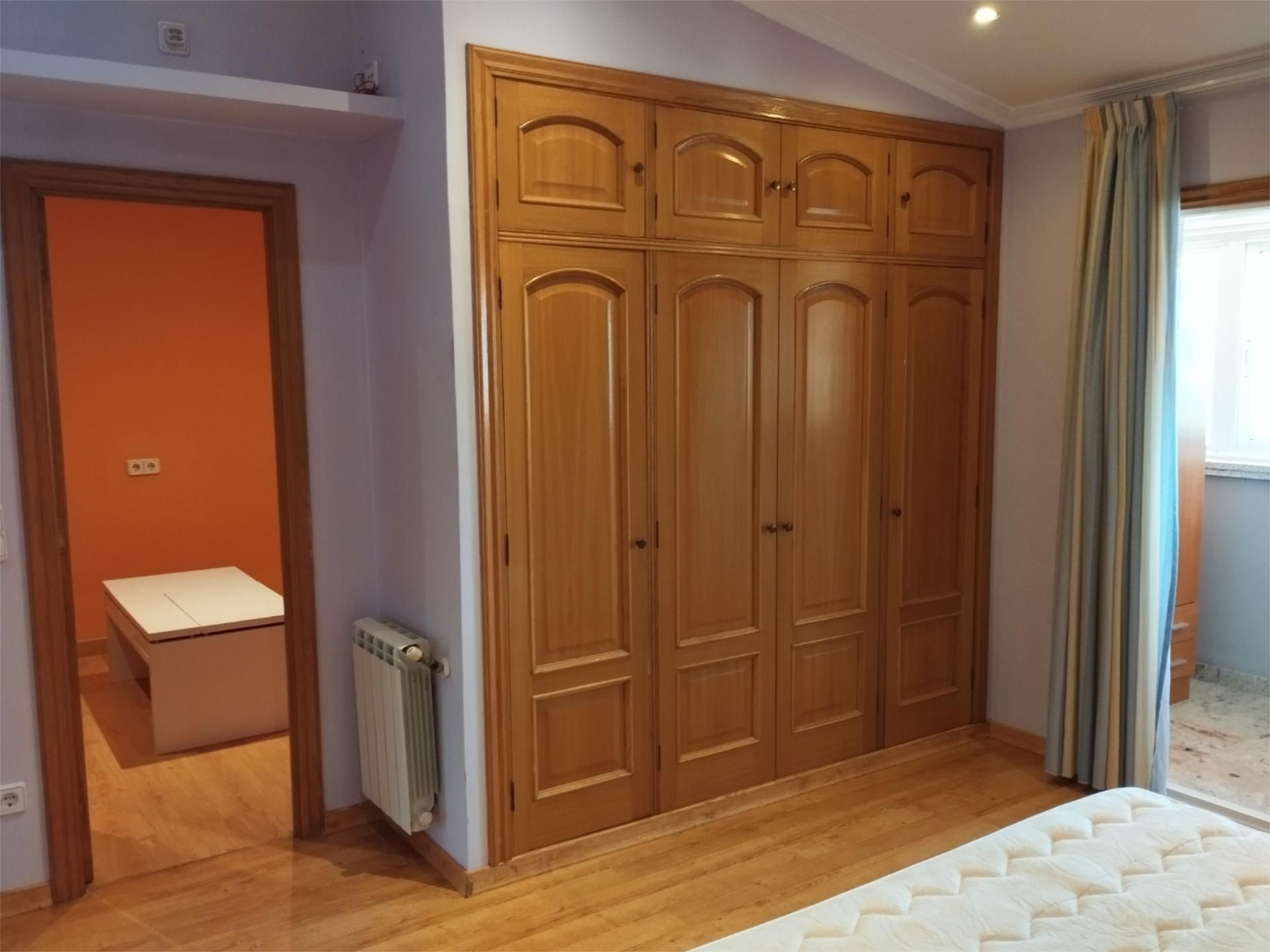 Bedroom of Flat to rent in Redondela  with Heating, Private garden and Parquet flooring