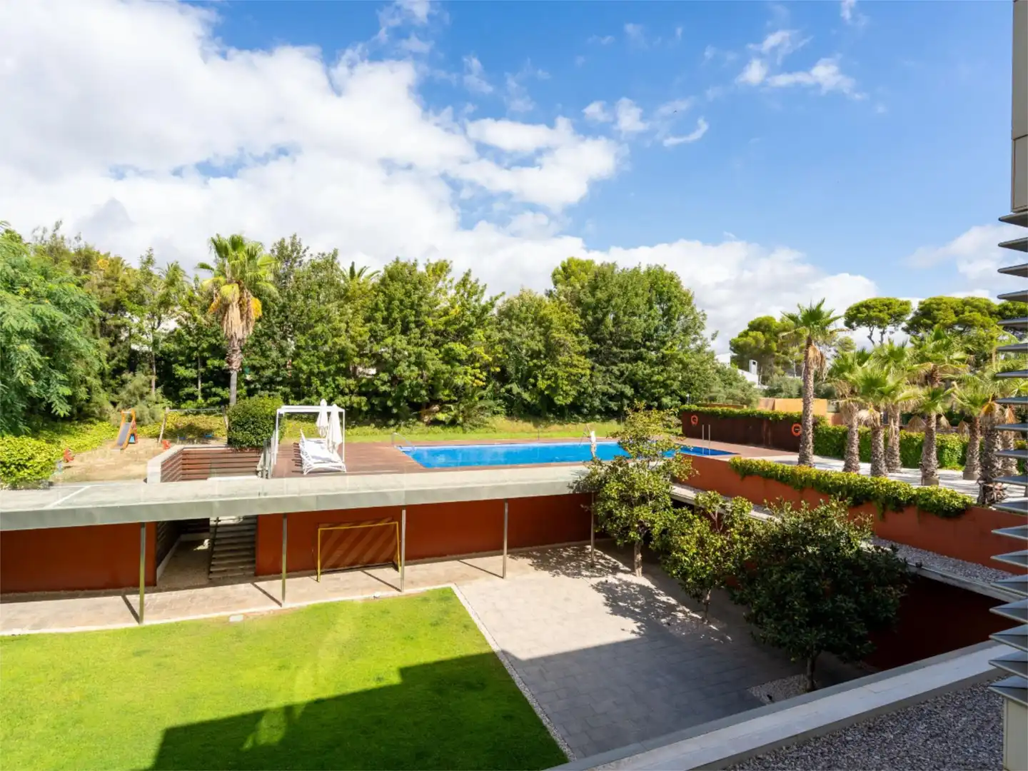Piscina de Pis en venda en Tarragona amb Aire condicionat, Calefacció i Jardí privat