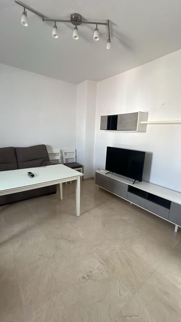 Sala d'estar de Apartament de lloguer en Écija amb Parquet, Traster i Moblat