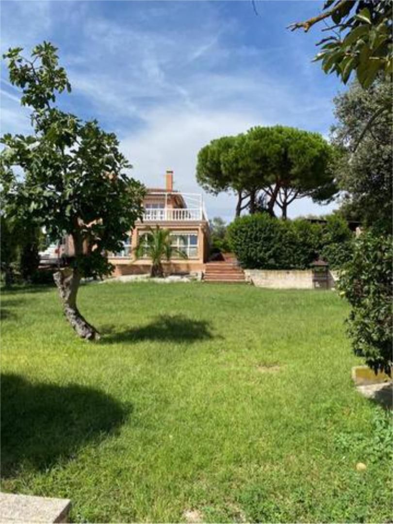 Jardí de Casa adosada en venda en  Madrid Capital amb Calefacció, Jardí privat i Terrassa