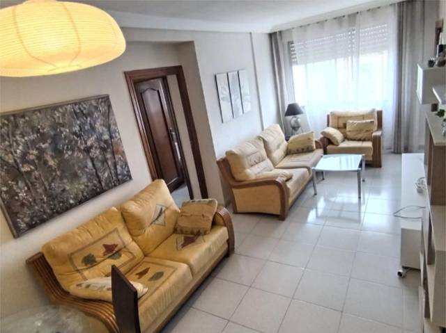 Piso en Alquiler en Calle Lugo, 4 en Vistabella