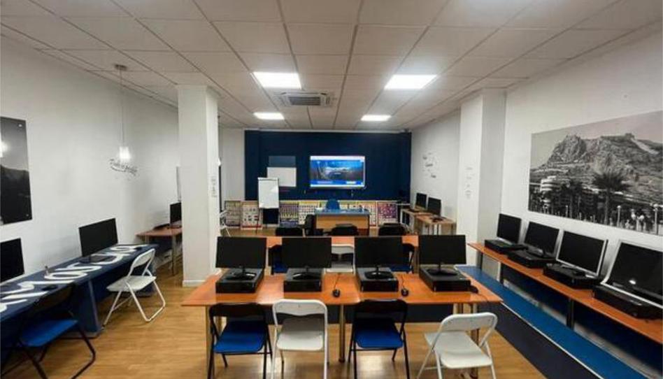 Foto 1 de Oficina de lloguer a Vistahermosa, Alicante