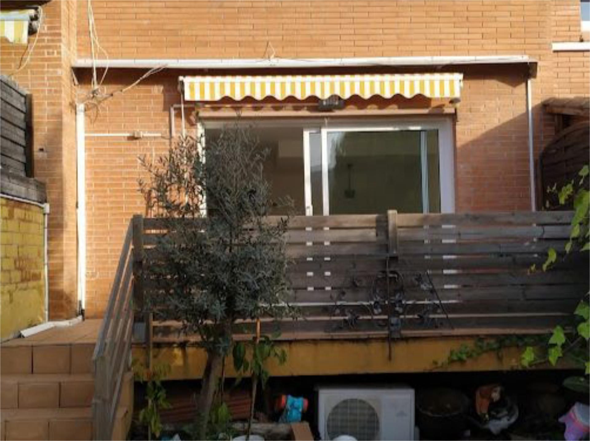 Balcony of Single-family semi-detached to rent in Corbera de Llobregat  with Air Conditioner, Heating and Private garden