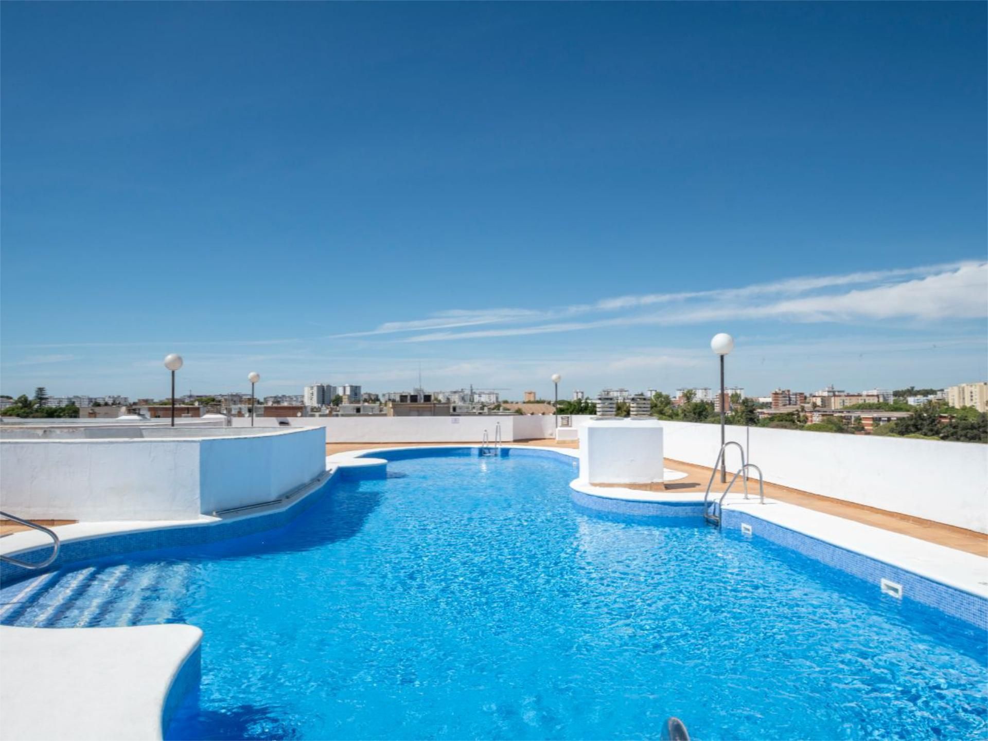 Piscina de Pis en venda en Jerez de la Frontera amb Aire condicionat, Calefacció i Terrassa