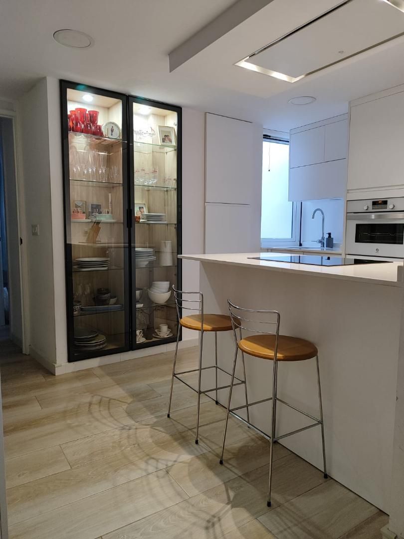 Kitchen of Flat to rent in  Sevilla Capital  with Air Conditioner and Balcony