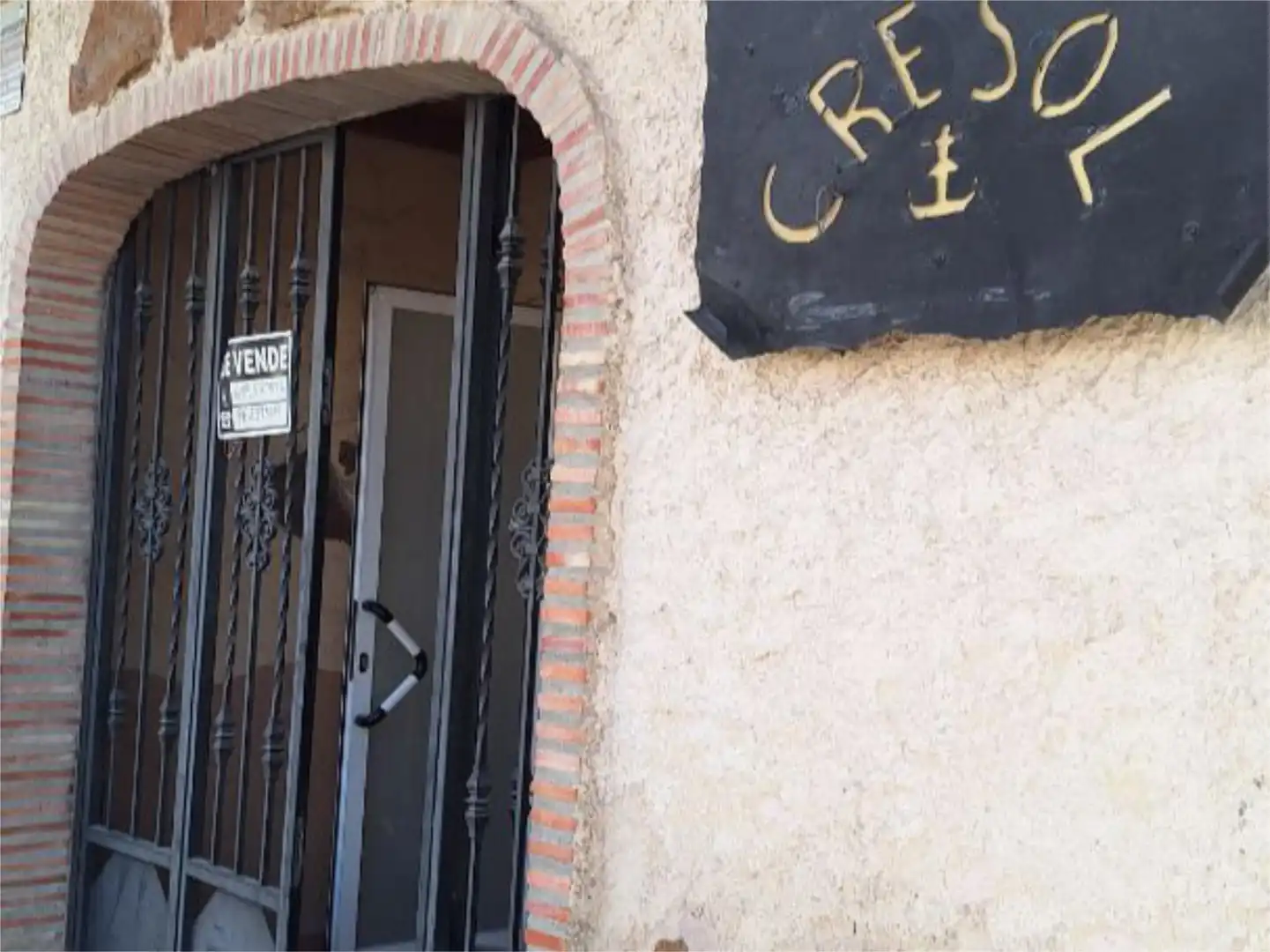 Local en venda a Carrer Ronda Rodat, 26, Benigànim Local en venda en Benigànim amb Aire condicionat i Moblat