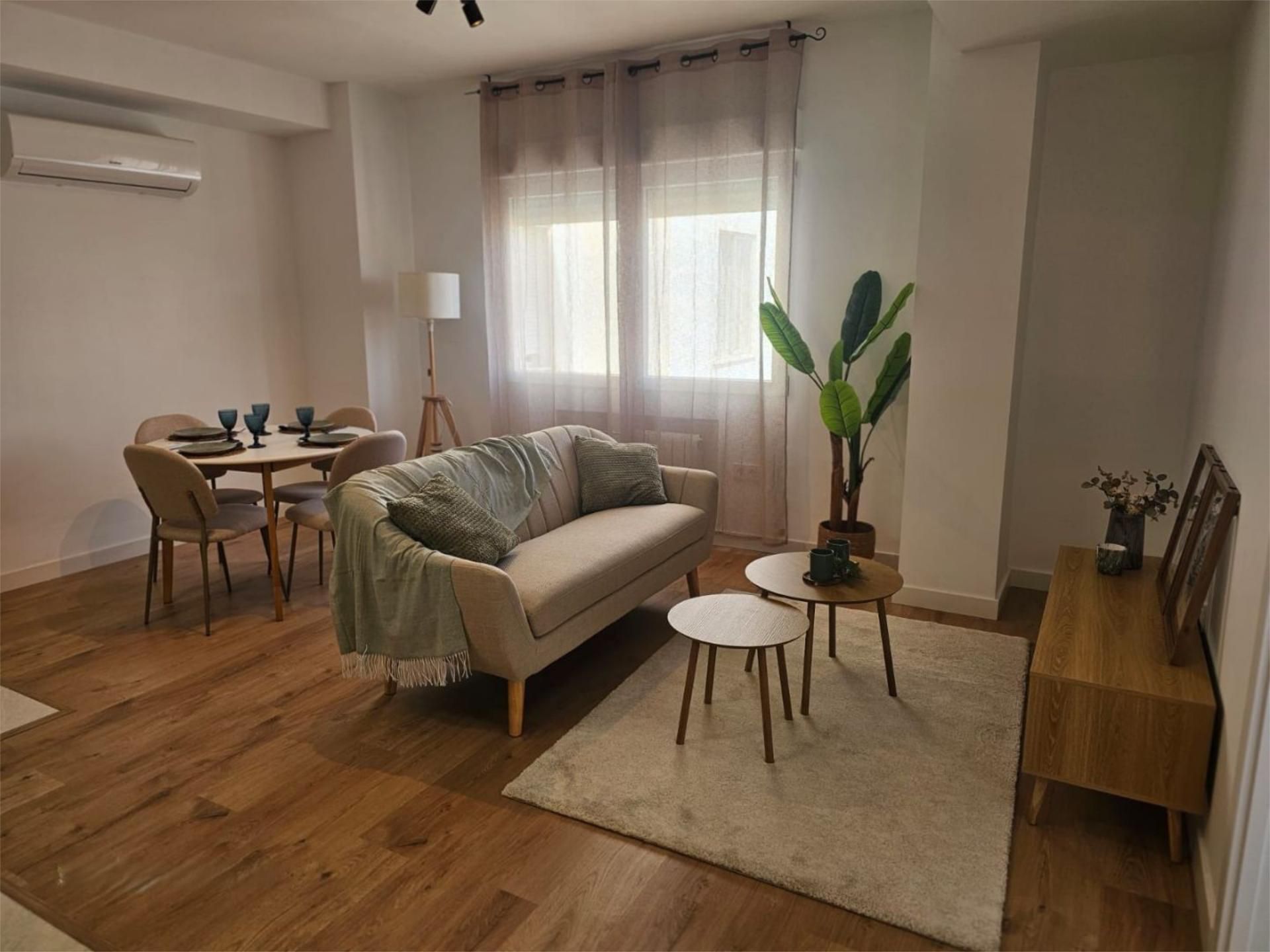 Living room of Flat for sale in  Jaén Capital  with Air Conditioner, Heating and Furnished