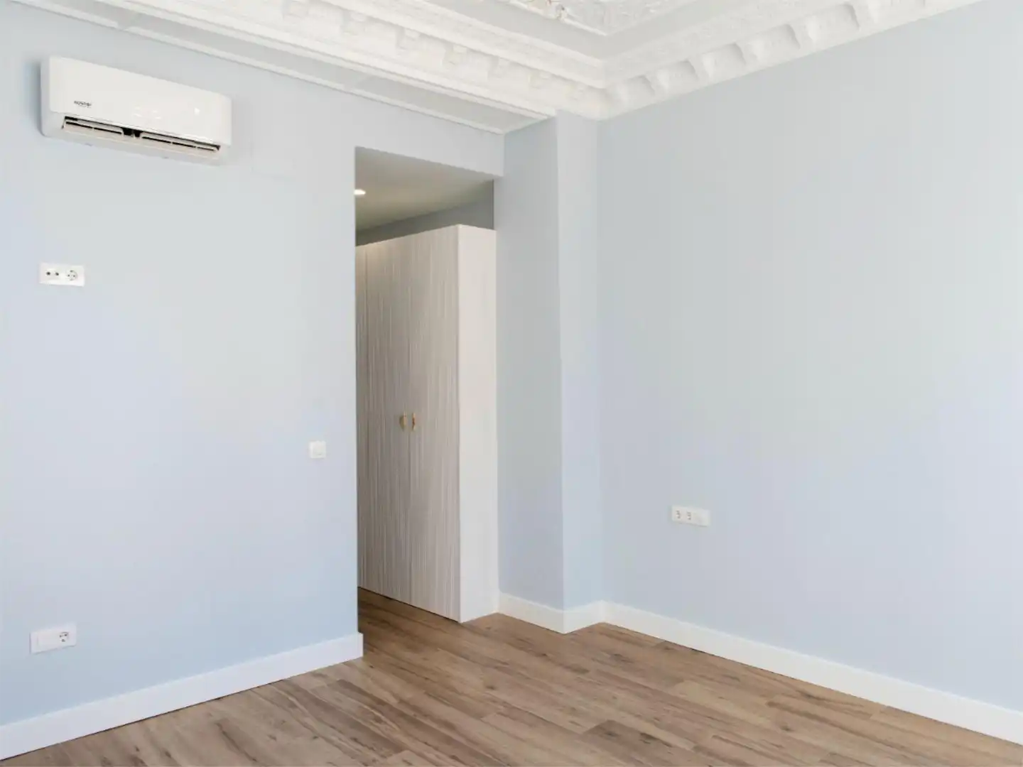 Schlafzimmer von Wohnung zum Verkauf in  Valencia Capital mit Klimaanlage