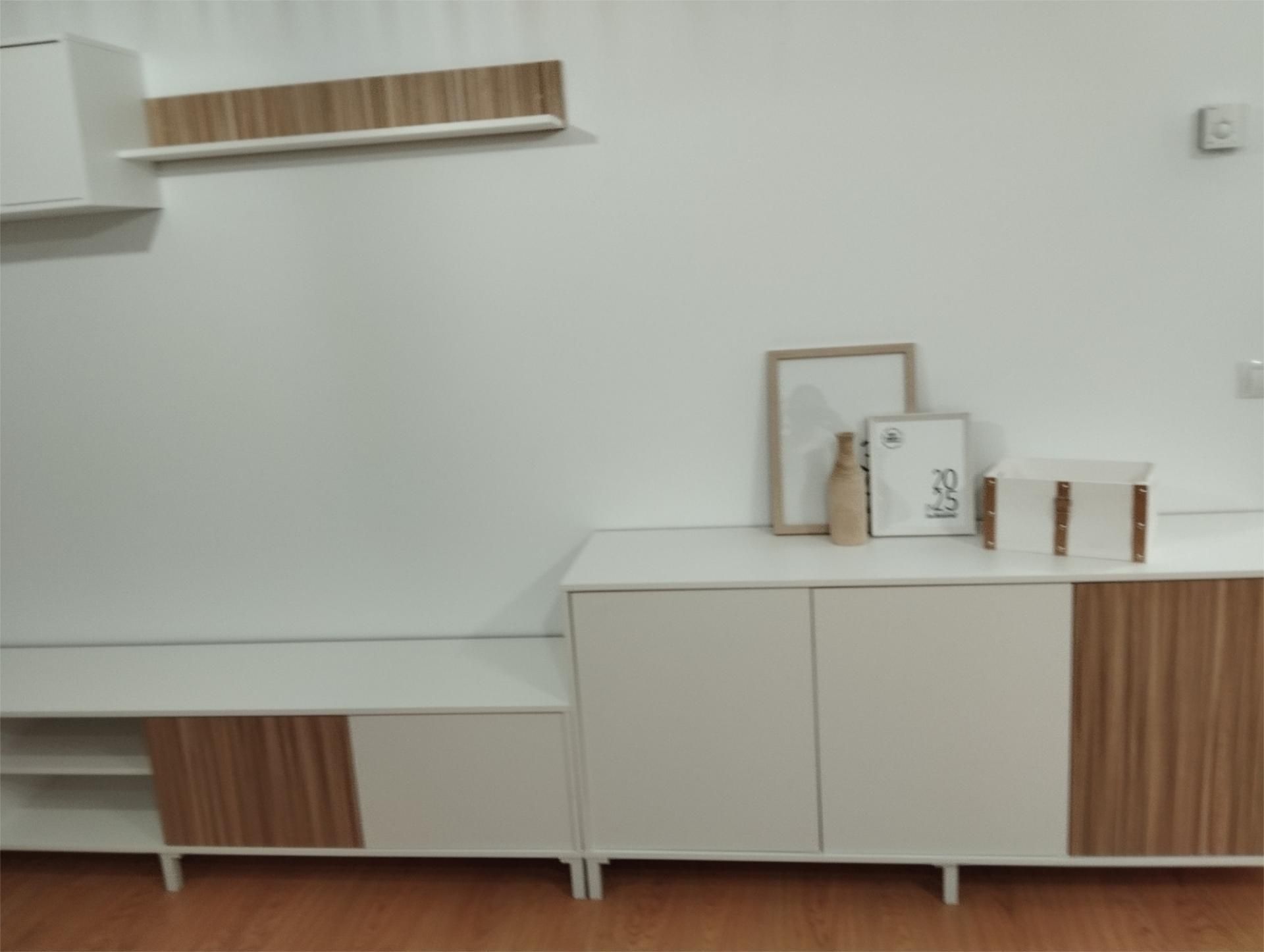Sala d'estar de Pis de lloguer en Villamediana de Iregua amb Calefacció, Parquet i Moblat