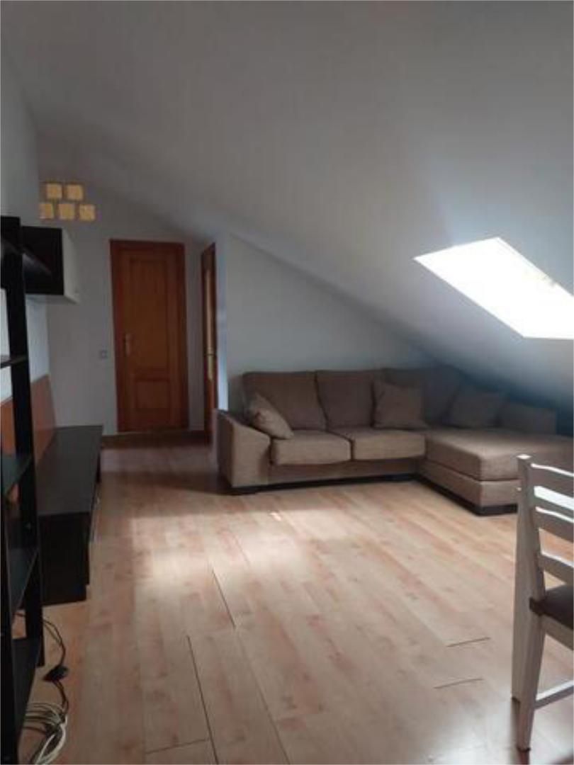 Sala d'estar de Pis de lloguer en Collado Villalba amb Jardí privat, Piscina i Moblat