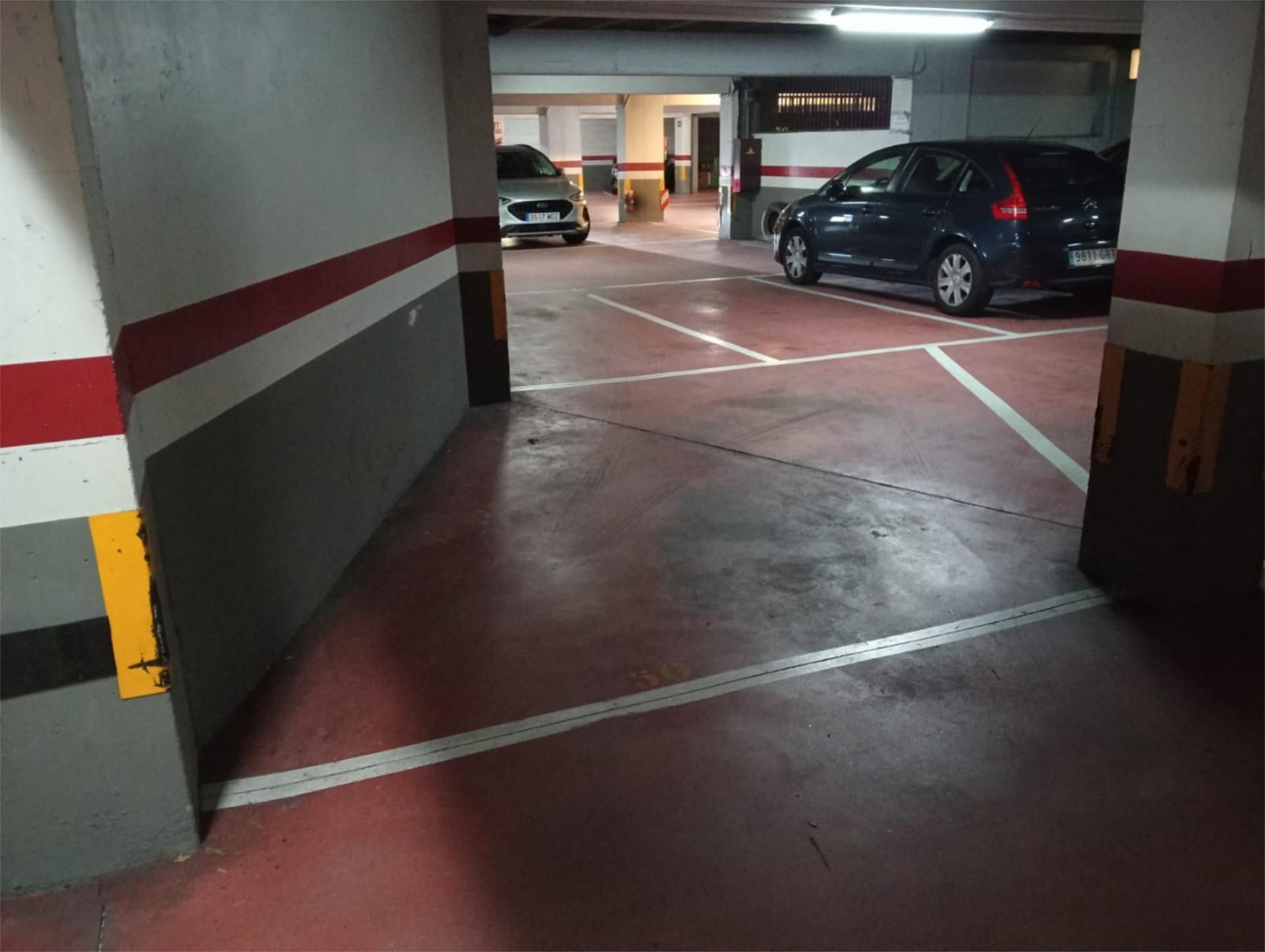 Aparcament de Garatge de lloguer en Santiago de Compostela 