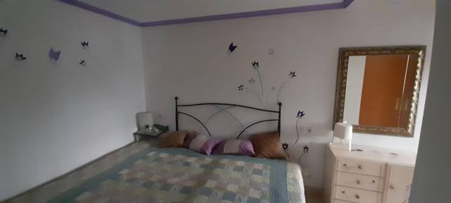 Piso en Venta en Avenida la Vega de Santiago, 3 en Posada - Barro