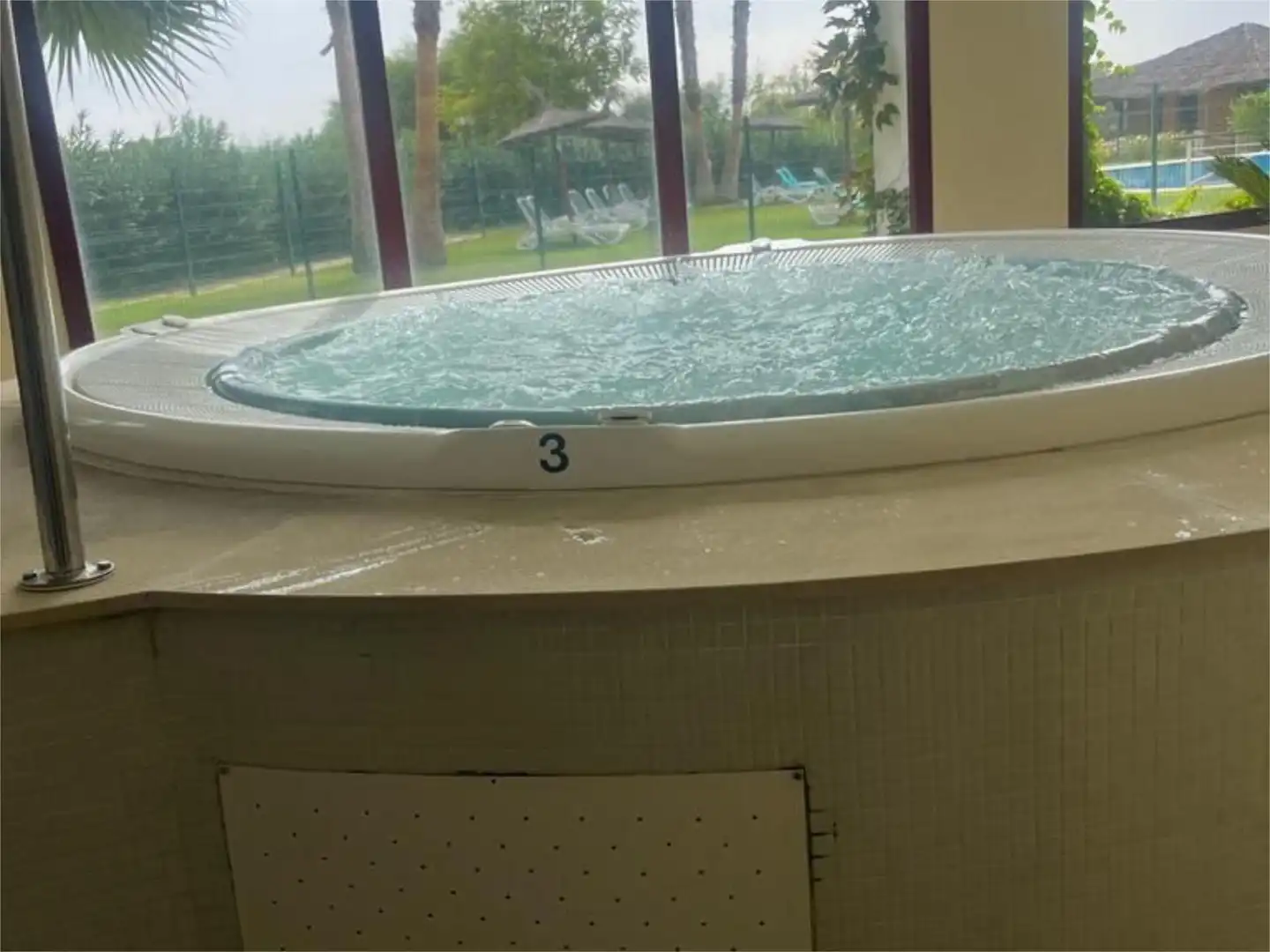 Pis de lloguer a Calle Vereda Alta del Valle, 5, Los Flamingos Piscina de Pis de lloguer en Benahavís amb Aire condicionat, Calefacció i Jardí privat