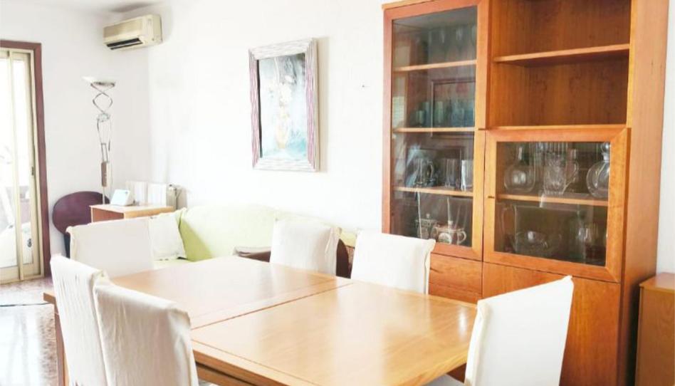 Photo 1 of Flat to share in Carrer Calderón de la Barca, 26, Mercado, Alicante