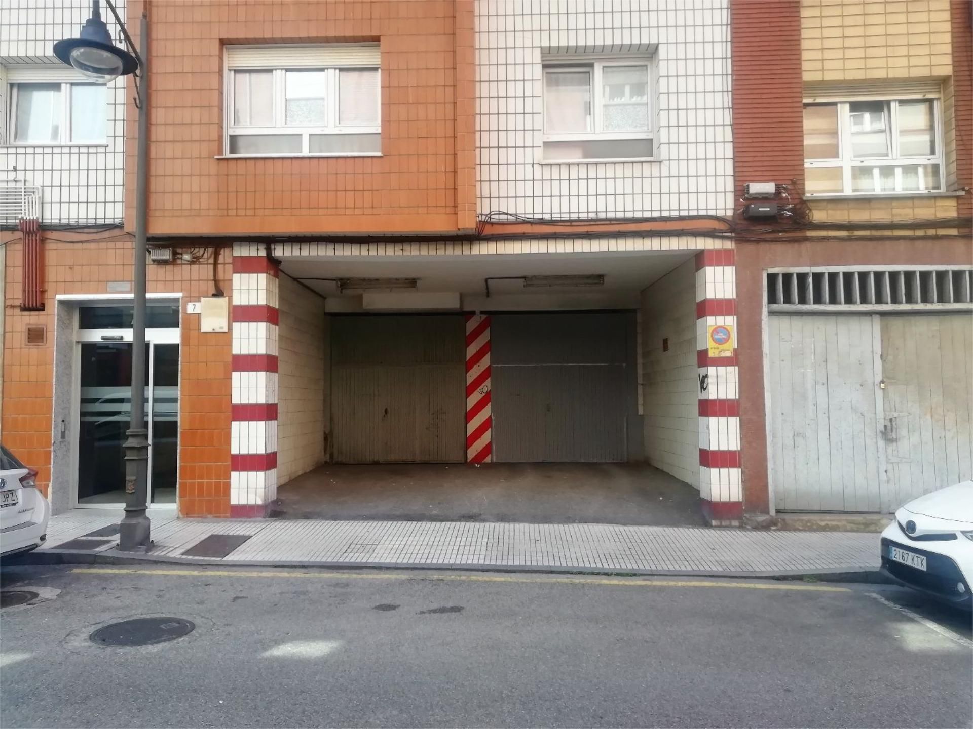 Aparcament de Garatge en venda en Gijón 