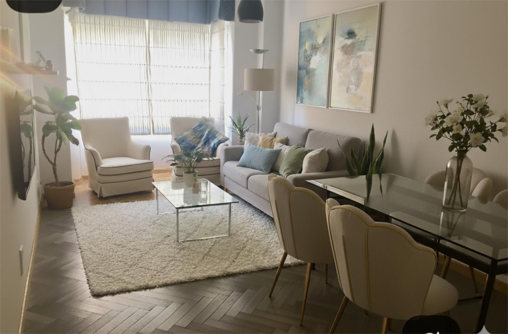 Sala d'estar de Pis en venda en  Madrid Capital amb Aire condicionat, Calefacció i Parquet