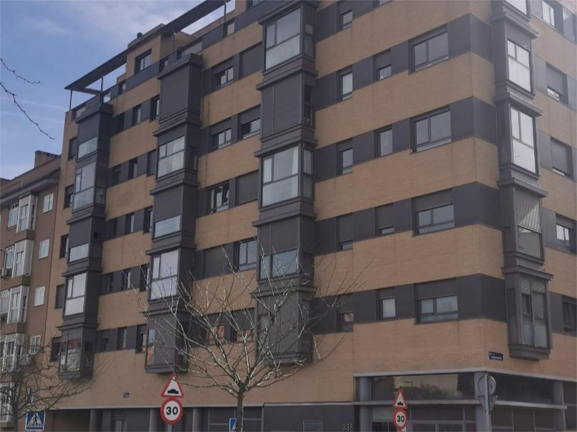 Vista exterior de Pis de lloguer en  Madrid Capital amb Aire condicionat, Calefacció i Parquet