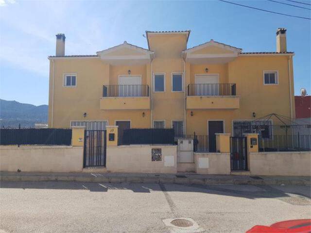 Casa adosada en Venta en Hondón de los Frailes