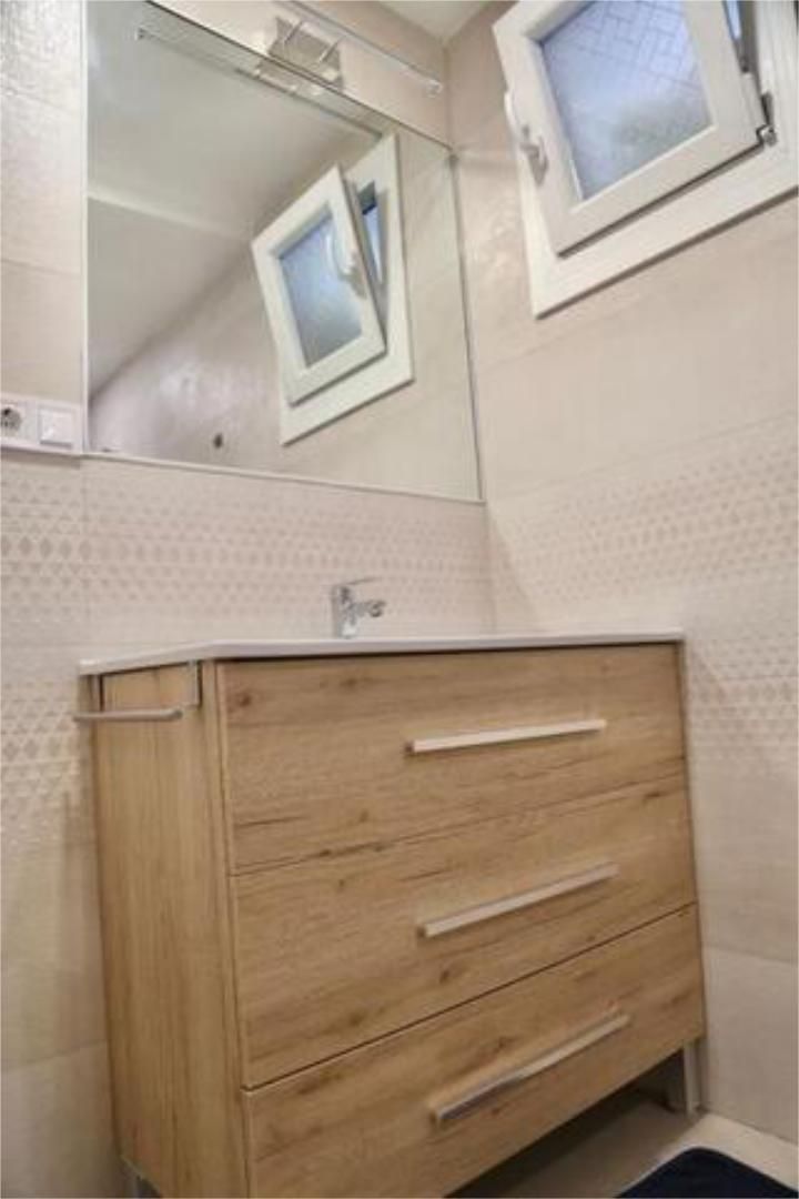 Bathroom of Apartment to rent in Villanueva de la Cañada