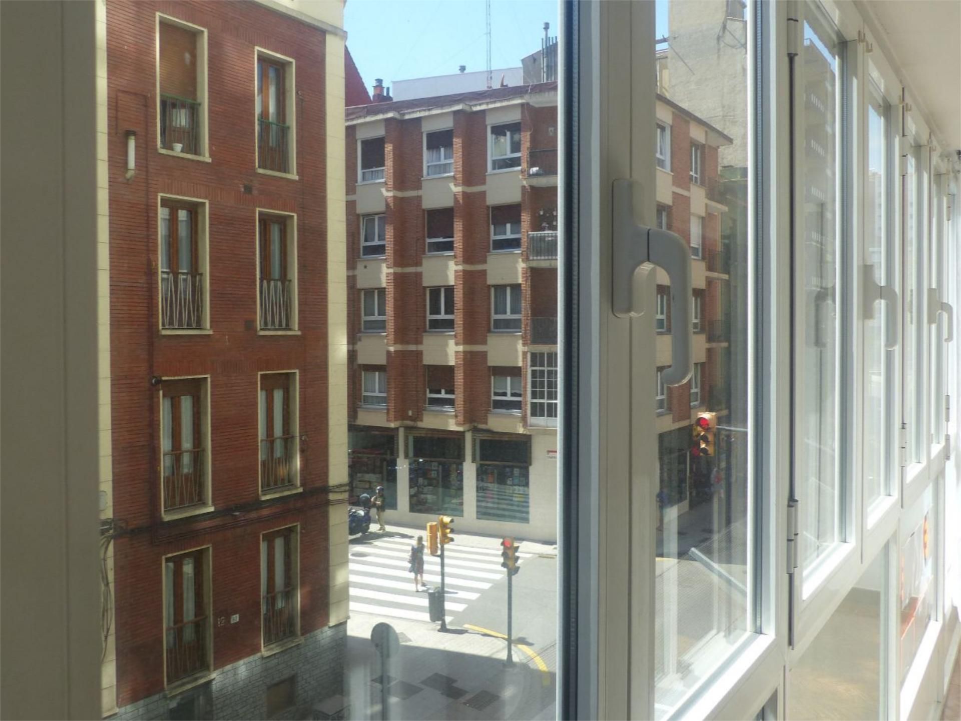 Vista exterior de Pis en venda en Gijón  amb Balcó