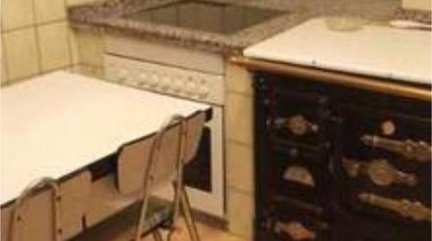 Foto 4 de Casa adosada en venda a Cármenes, León