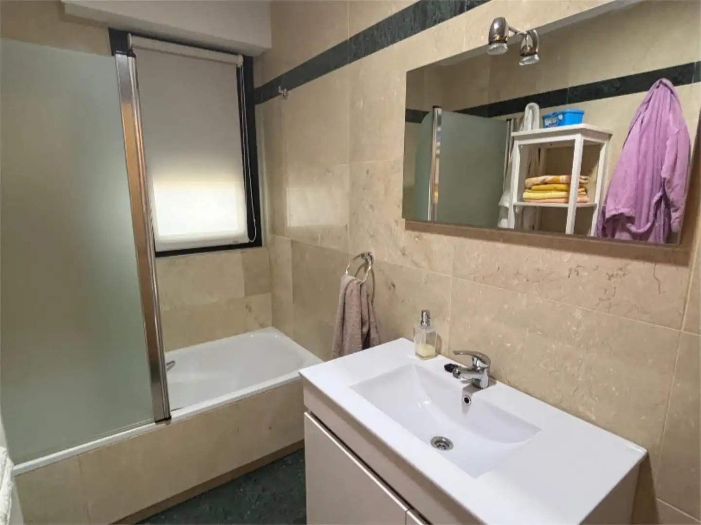Flat for sale in Plaza de San Isidoro, 6, Casco Antiguo Bathroom of Flat for sale in Zamora Capital with Heating, Storage room and Furnished