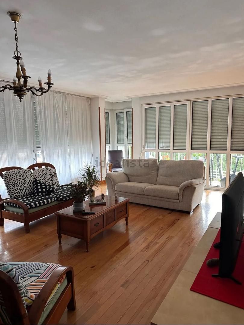 Living room of Flat to share in Bergara  with Heating, Furnished and Oven